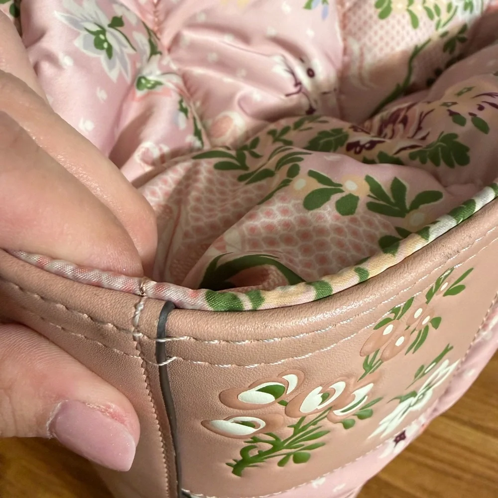 Tory Burch Ella Nylon Quilted Tote PINK SUGAR BERRY
FLORAL - Picture 10 of 15